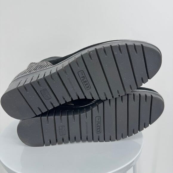 The Flexx Milky Way wedge ankle bootie 9.5 black silver metallic suede leather - Picture 9 of 10